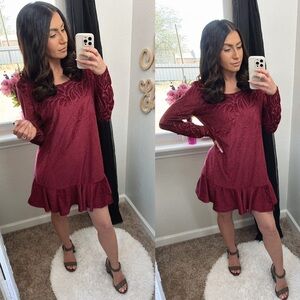 Francesca’s romantic Velvet floral long sleeve dress size Medium